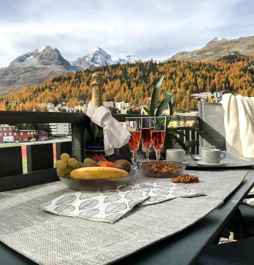Ferienwohnung swissme - 100qm - Balkon - 2 Bäder - Parkplatz - Fußbodenheizung St. Moritz Exterior foto