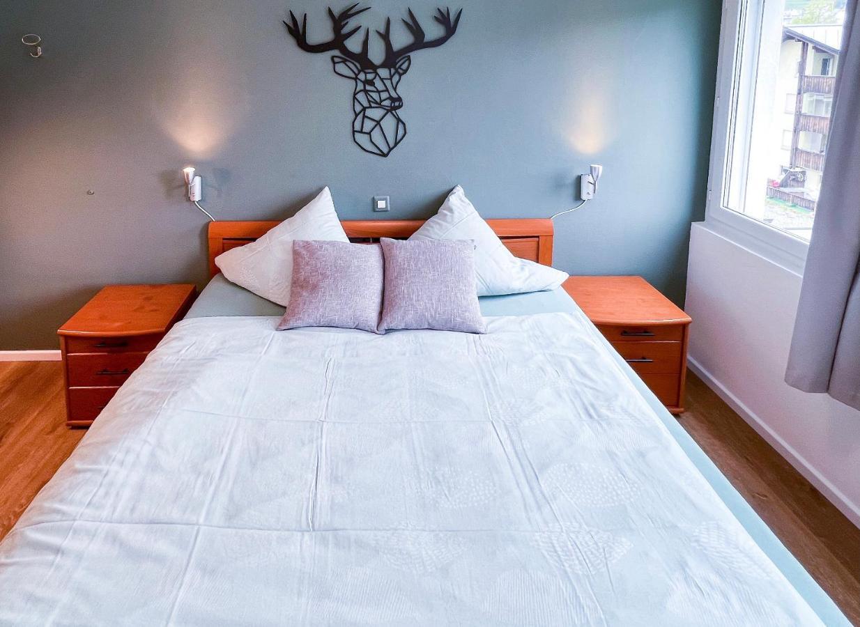 Ferienwohnung swissme - 100qm - Balkon - 2 Bäder - Parkplatz - Fußbodenheizung St. Moritz Exterior foto